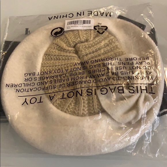 Forbusite cream hat with bow - Picture 8 of 12